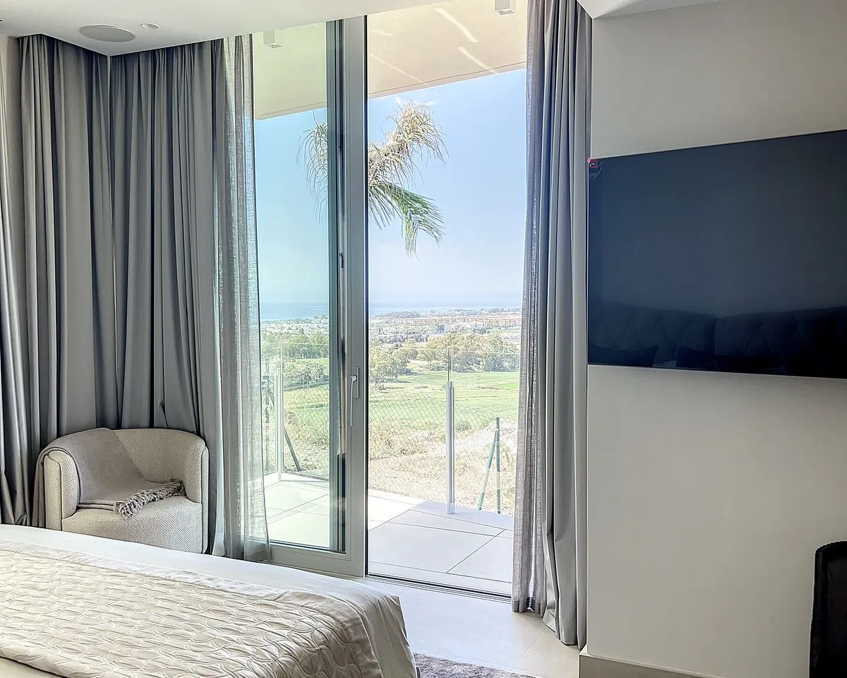 665438d4-cbd0-4f59-b161-fee9616fc2f7