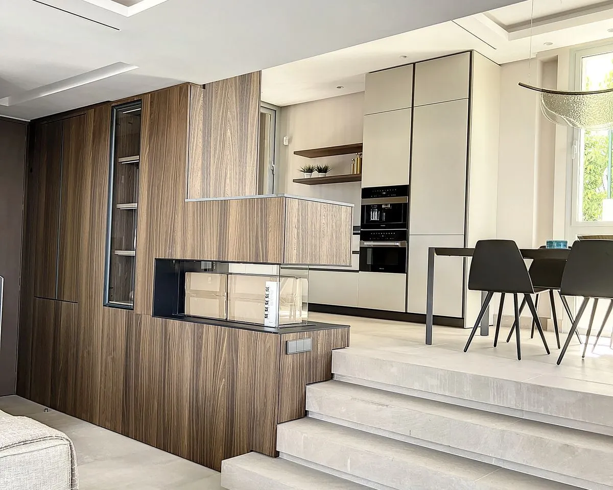 81c595e8-5a7b-4b4a-8810-525806880b65