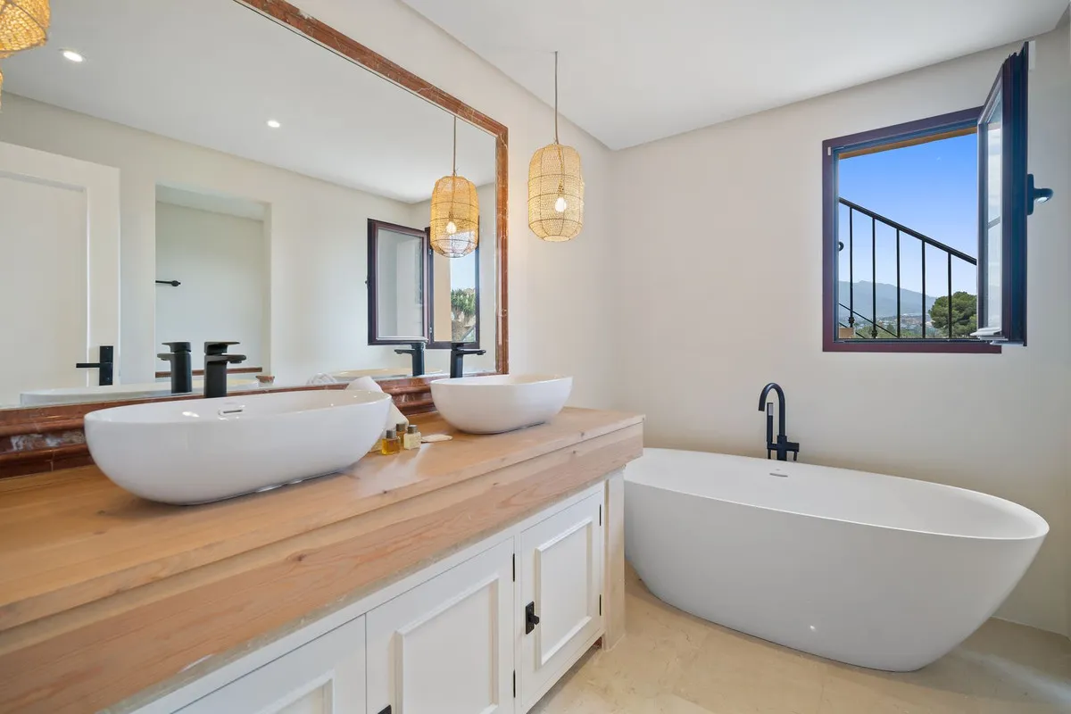 3db4c77f-f0e7-4fd2-bc4a-34dab26f0e47