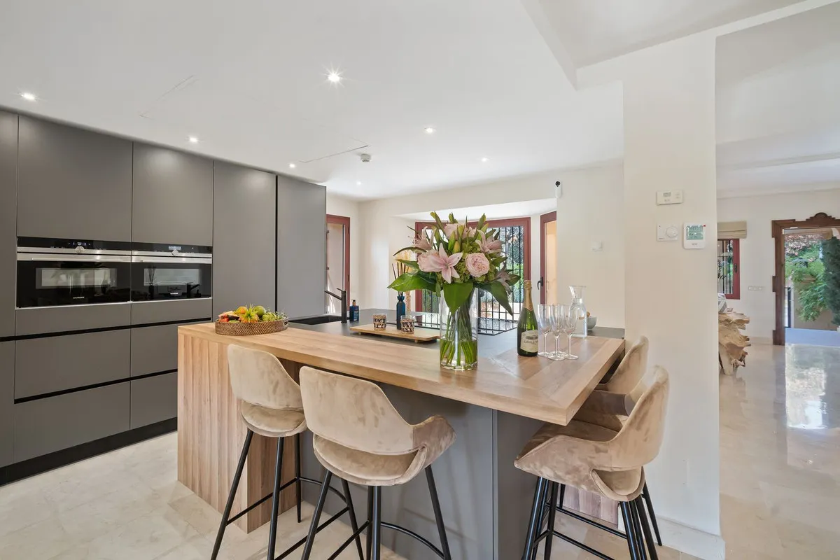 ba39bb80-7f6c-4380-80d4-b684e75badc9