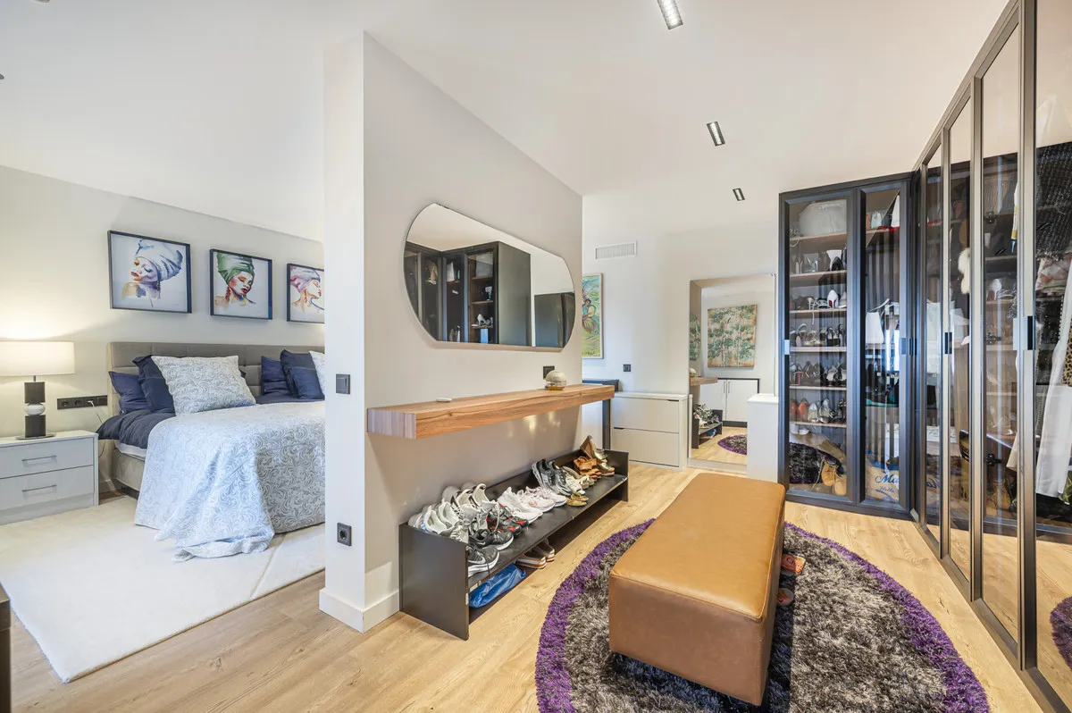 3fbafac8-a1e6-4ebc-a907-048a77b48587