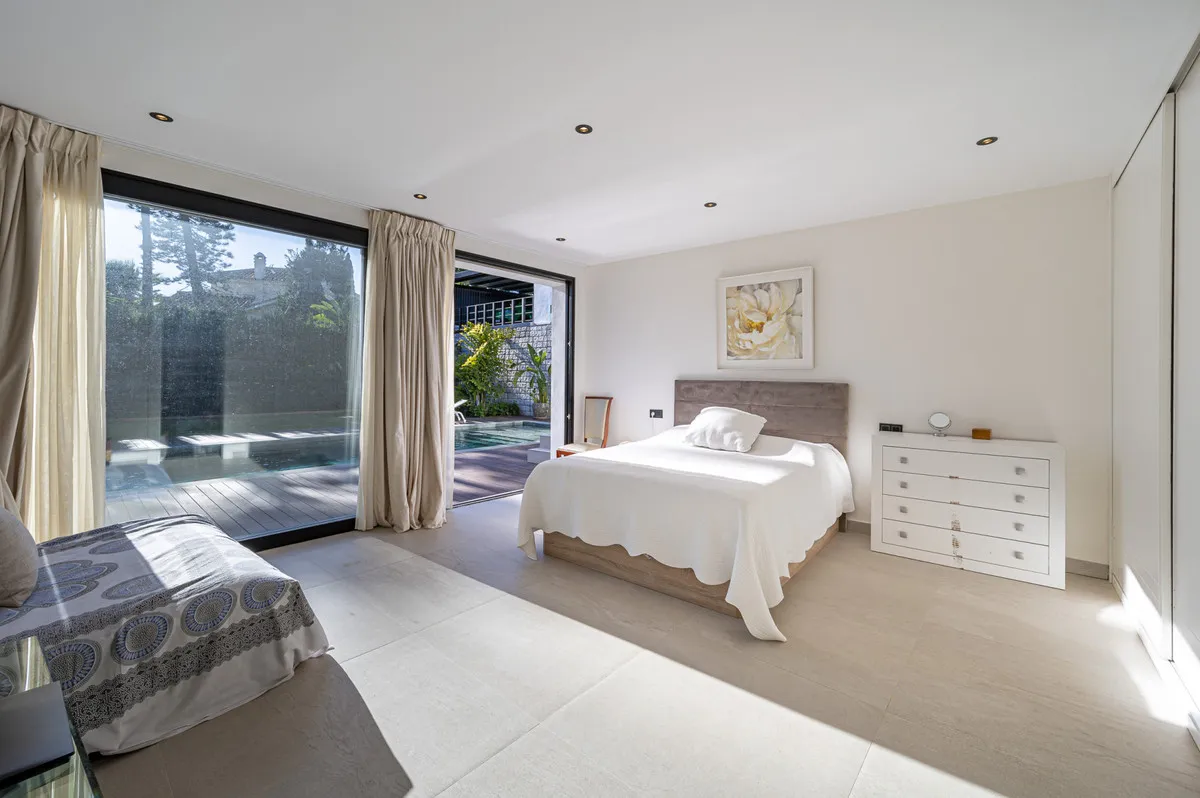 8bf6988c-df89-43d8-97fb-0f1e5b919f6f