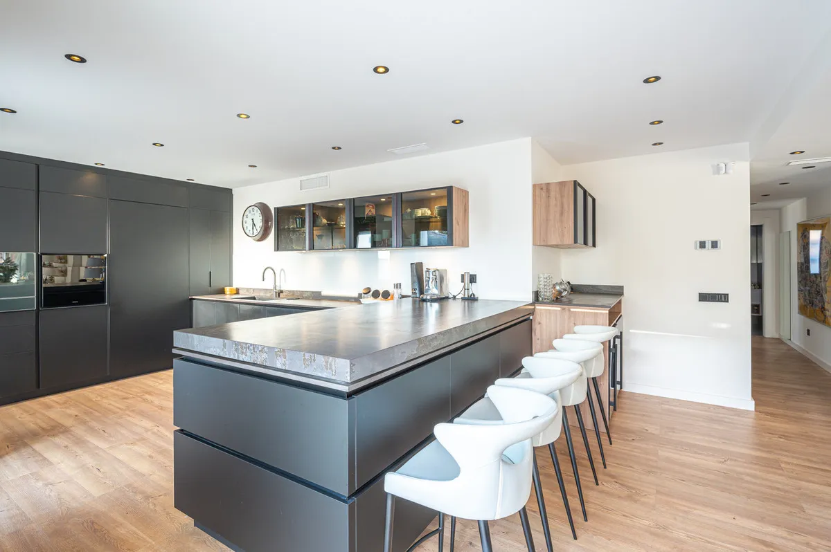 99738e48-2d6e-4b11-b0ce-301856dd9c5c