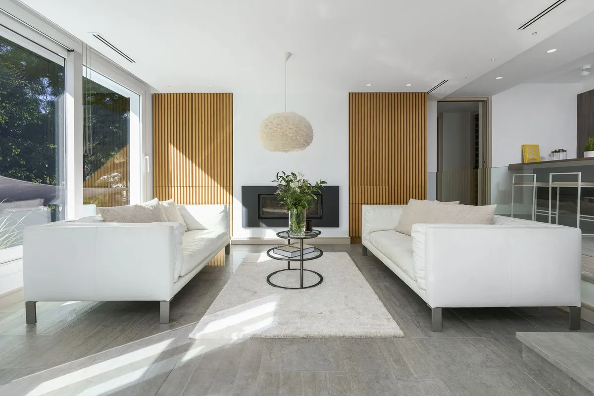 027b7ec4-3e7e-4e2c-b485-313e6bae38cf