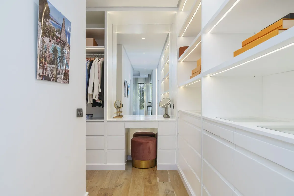 8c90970e-bb8c-41c3-8753-157647fbcb1b