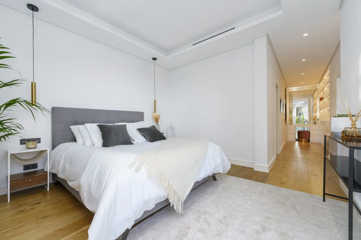 c7224ab9-dc59-49b8-8462-8058b42bdc85