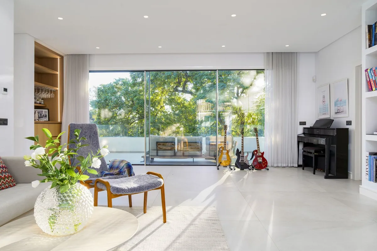 c7d137b6-8de6-4c1d-9ab4-0bb0b849f59f