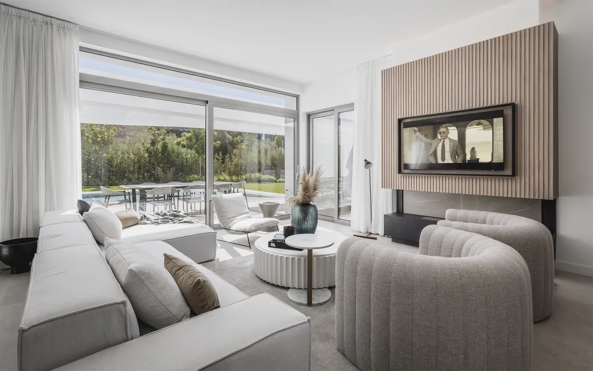 183b5fca-b84a-445e-816c-56c96ea1c907