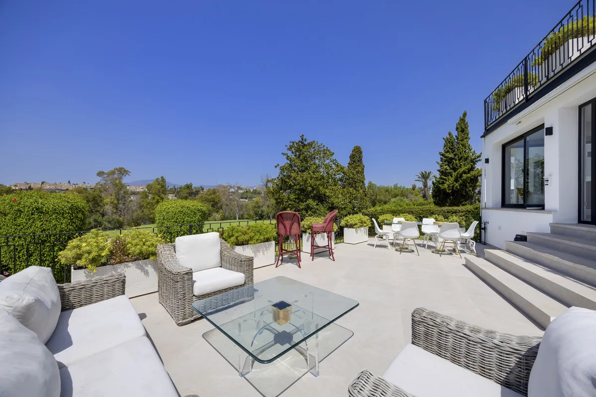 5f6bfbc0-04b3-4a01-a269-08aa87f94dbb