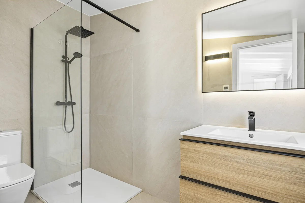 8397ce42-89ac-4b0d-a0a8-ab0e8cf3a90f