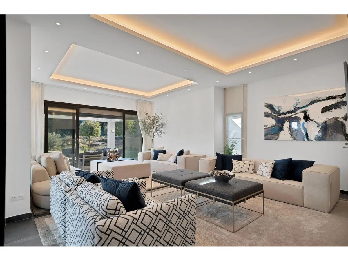 0df6b856-72e5-4395-87f2-f3cf609fd107