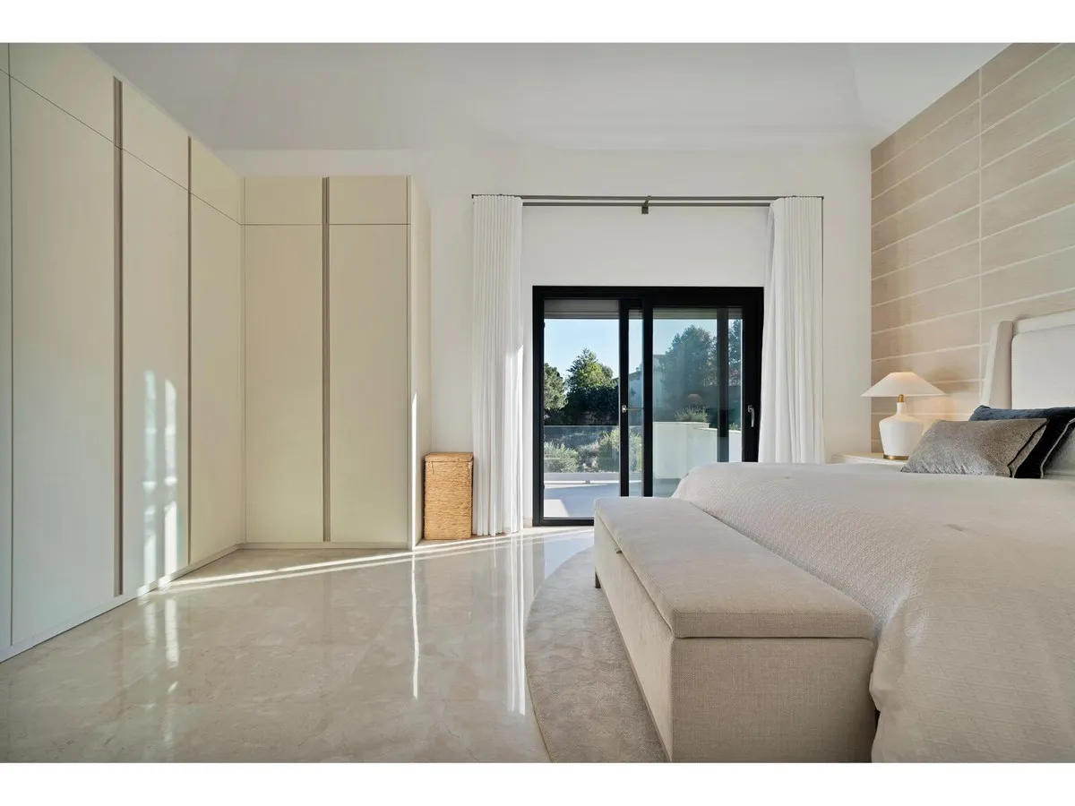 5c8c6802-4690-4a84-8575-5747b6177373