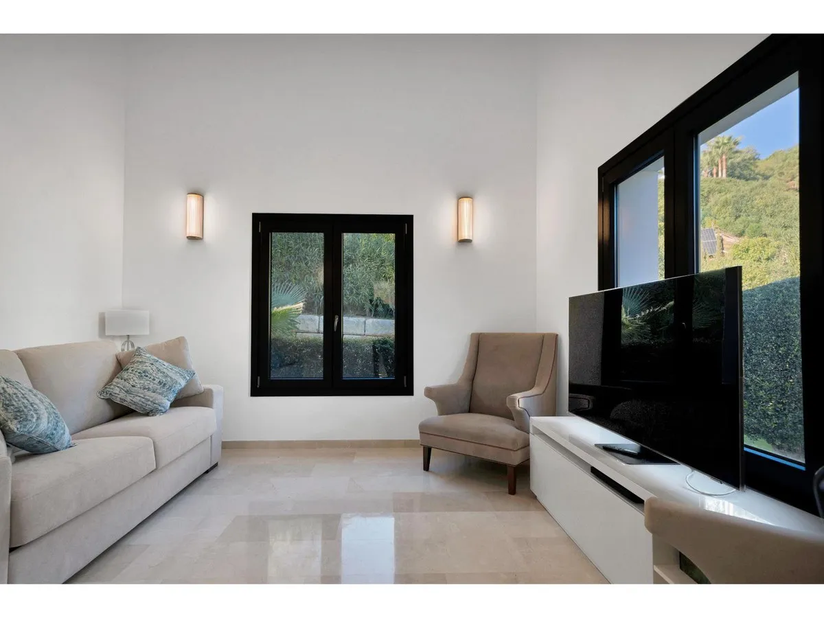 9b60a3ca-9721-41a0-b18b-dfb540c66277