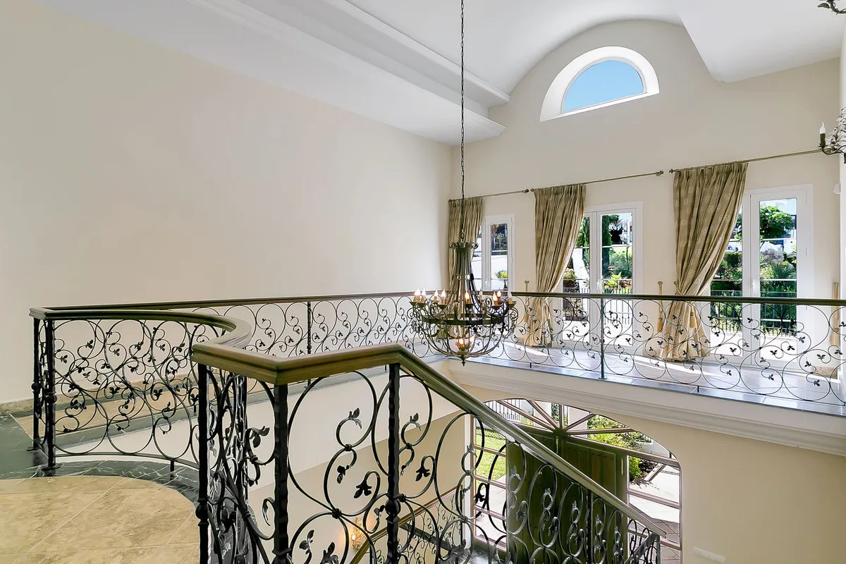 1ab7a409-bc4d-4135-8848-b44e82648ee5