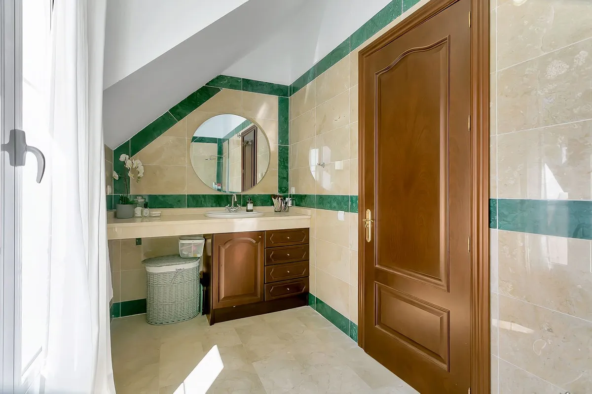 41a7e44c-c414-4f77-bb41-12843cbc7ae9