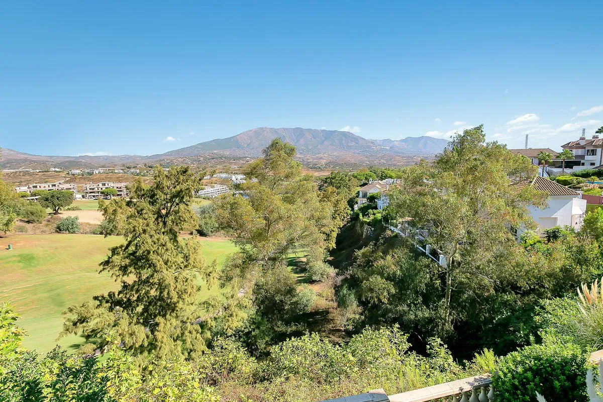 6215c2c9-f854-4e11-ba79-627f39736df0