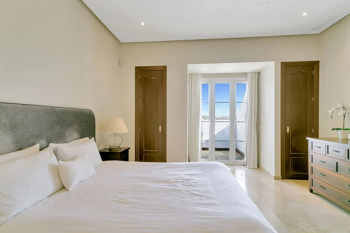 7a59d303-0b9d-4f09-b7f8-991db5765a30