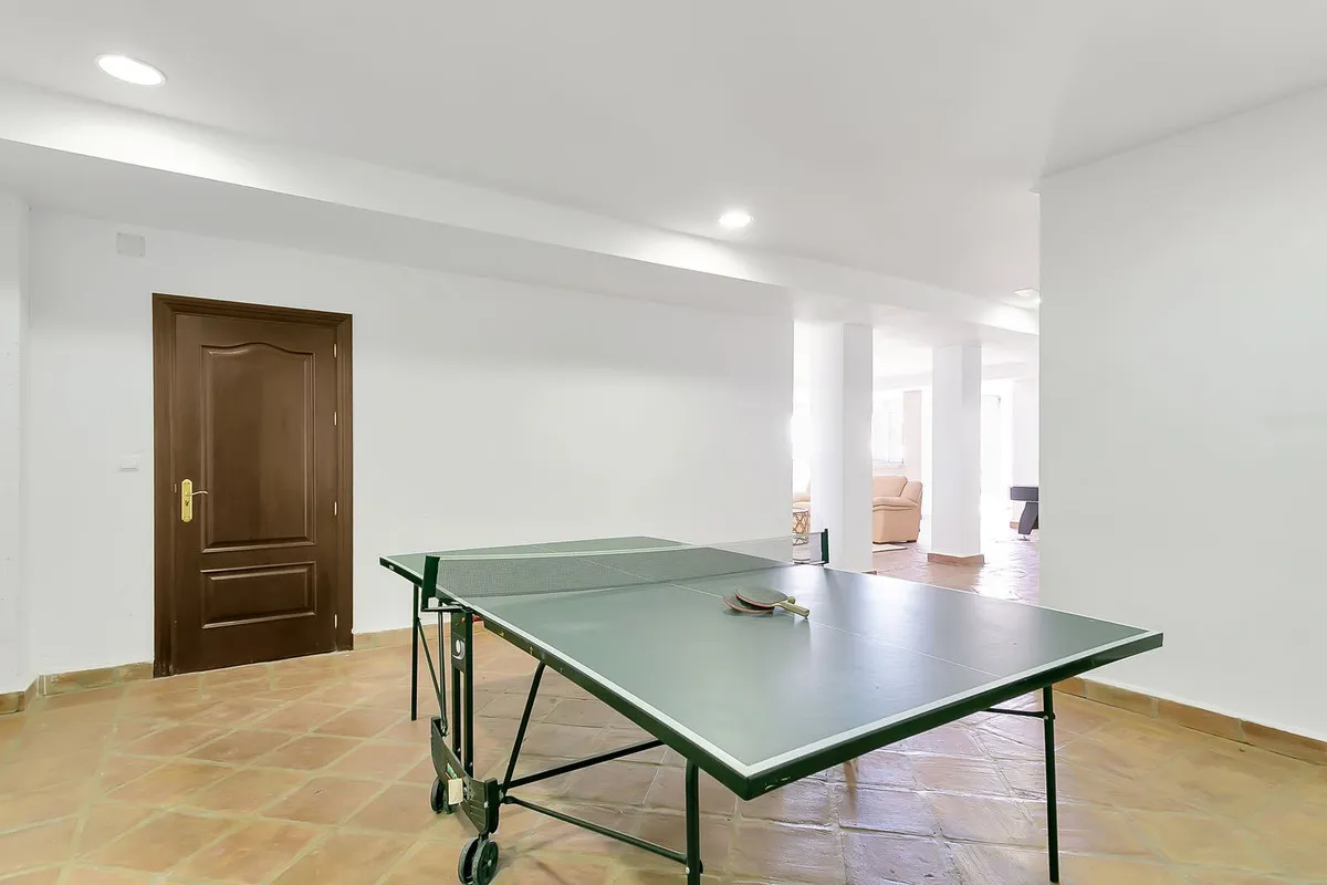 fb76c923-bf4d-426b-b43f-0a18ea1d33d1