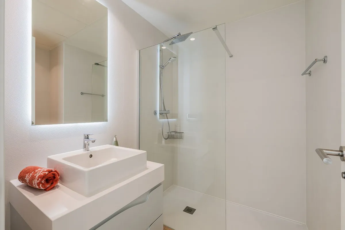 1a7c7704-8ae0-4af4-a982-baceed408004