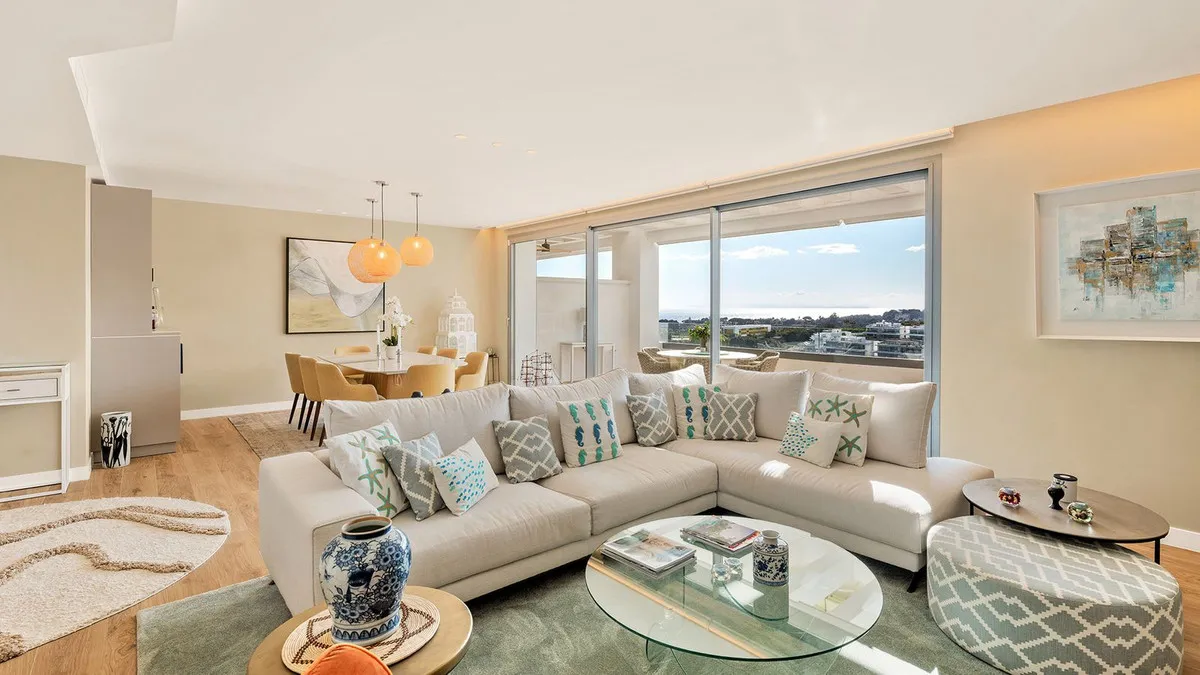 807acad0-cef9-40dd-b250-f581a360ffe0