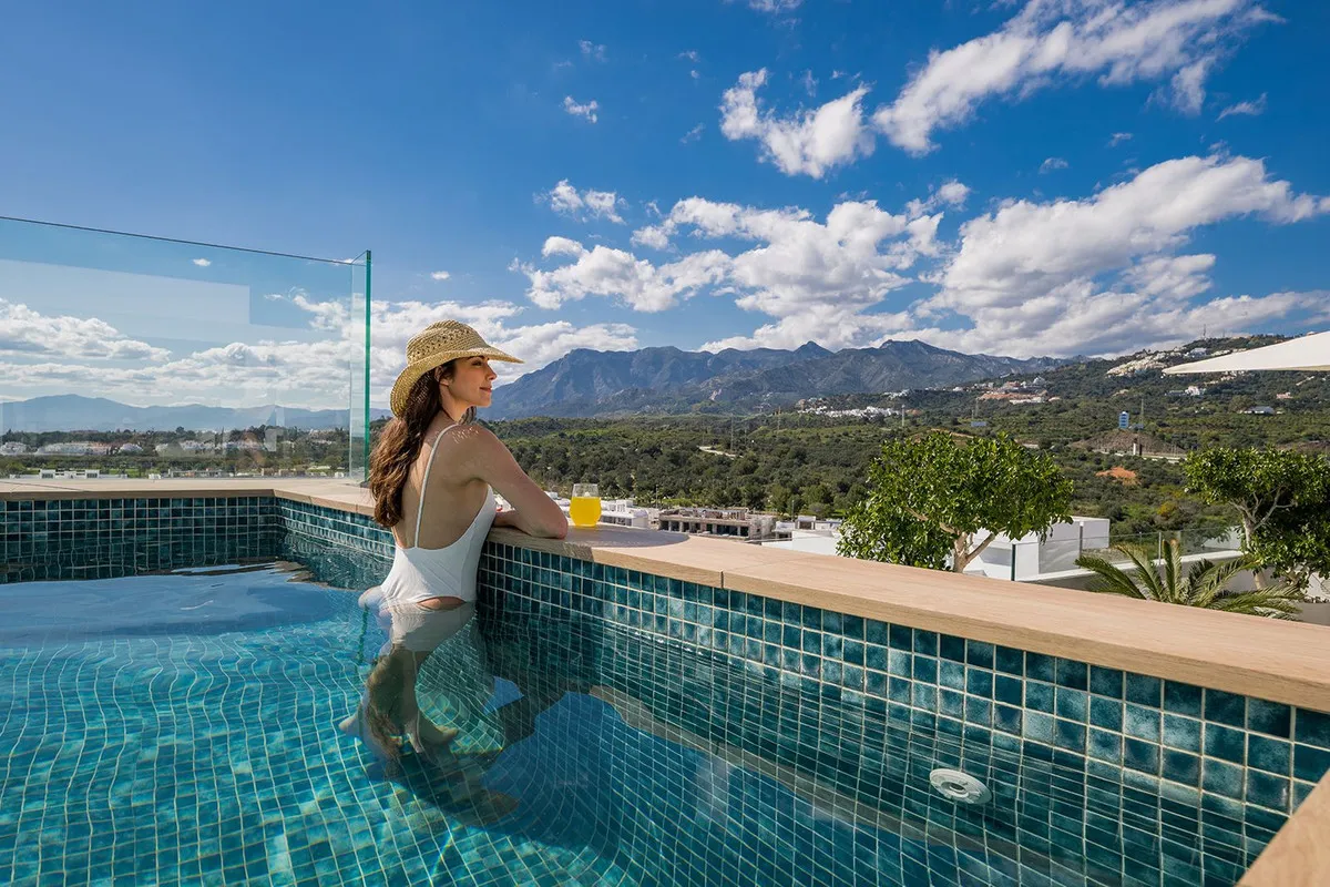 cf61c3e9-5408-43bf-bcda-34d1c718c5a8