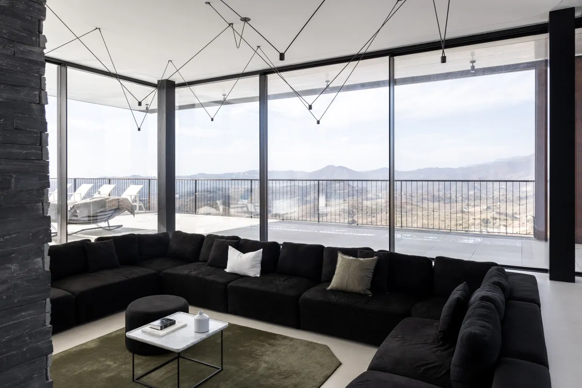 2828d812-c09b-4ec9-b82a-c38b60cdcf5c