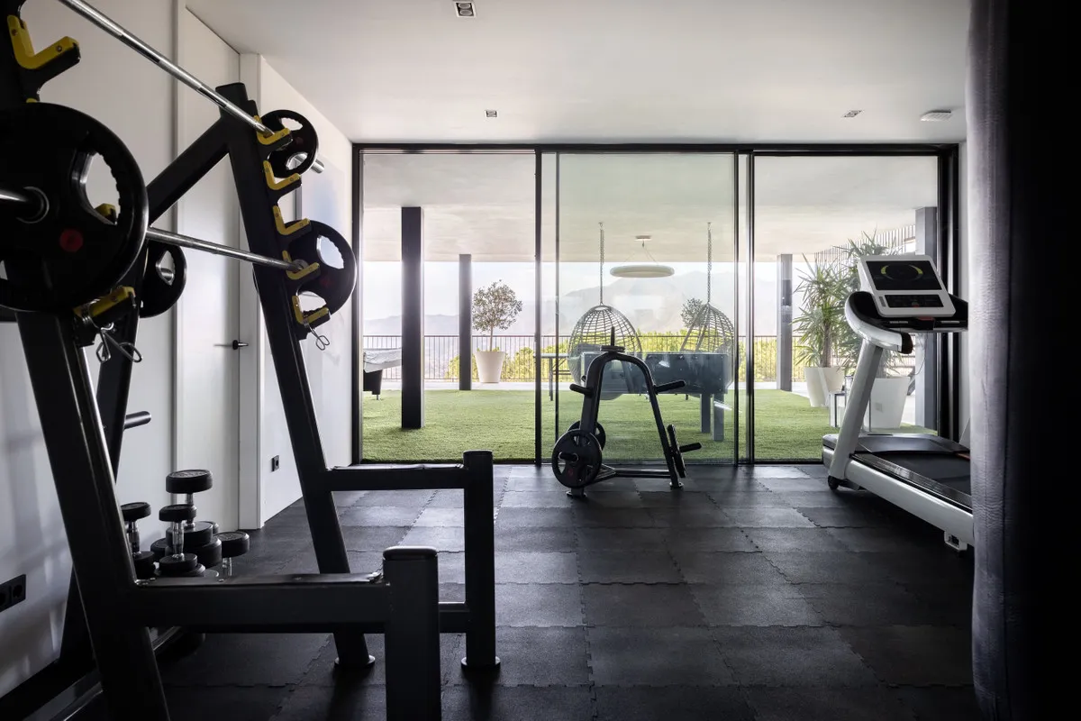 2ba03bd8-a2ed-4965-b8ab-418fc03bab22