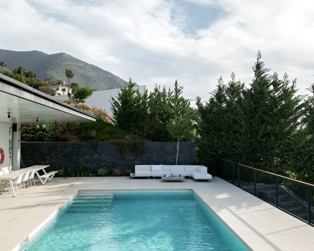 3e55f4c9-23ae-45bb-8108-39f7073ab236