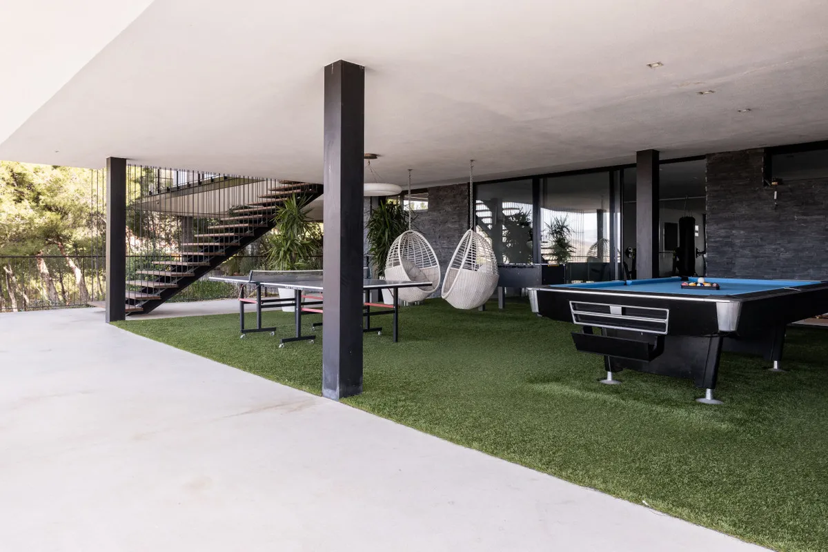 79ec1a89-faf8-4553-b401-3dd04f23a56e