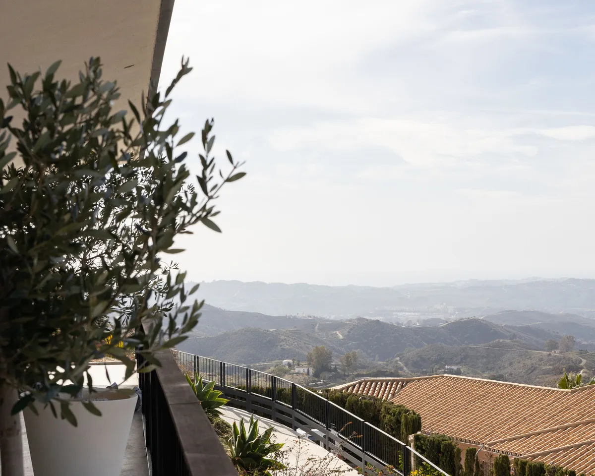 d27352fb-a2db-42f4-b7a9-dab348ac5b94