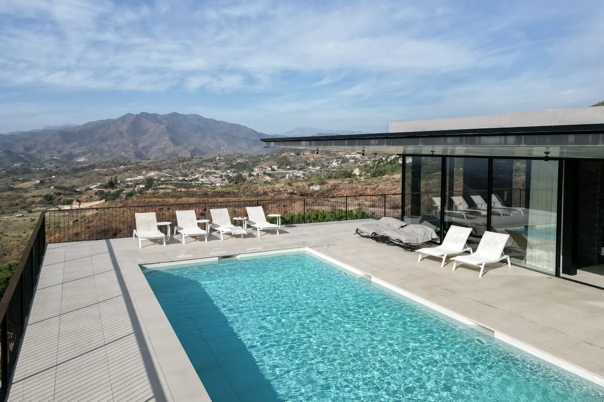 fbb56770-fc09-421b-869a-43ea5fcd5efd