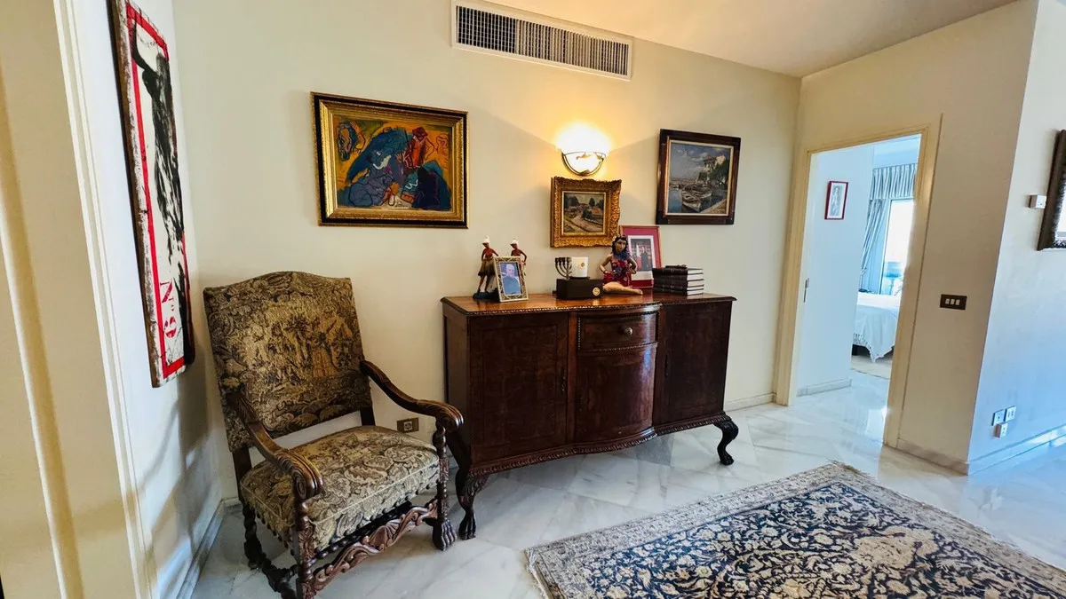 52d5c3f6-18b4-4b64-a846-80daf6407995