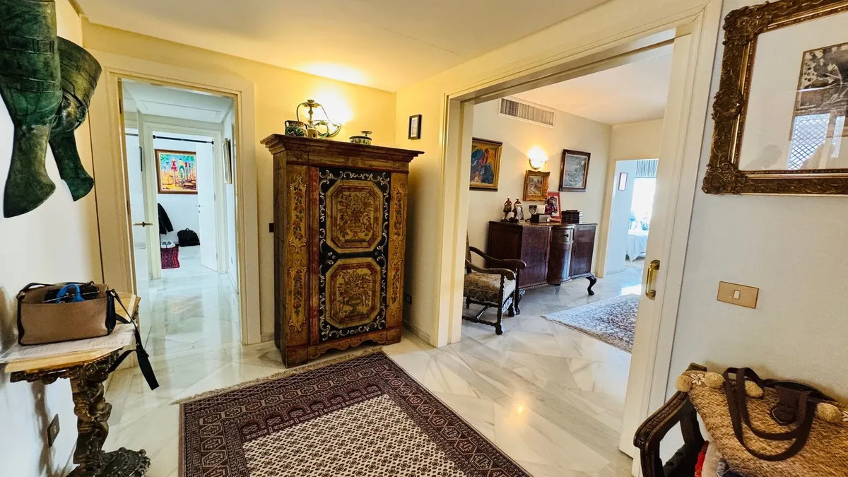 f988bbf2-62a1-4ab2-a979-34e53abe4477