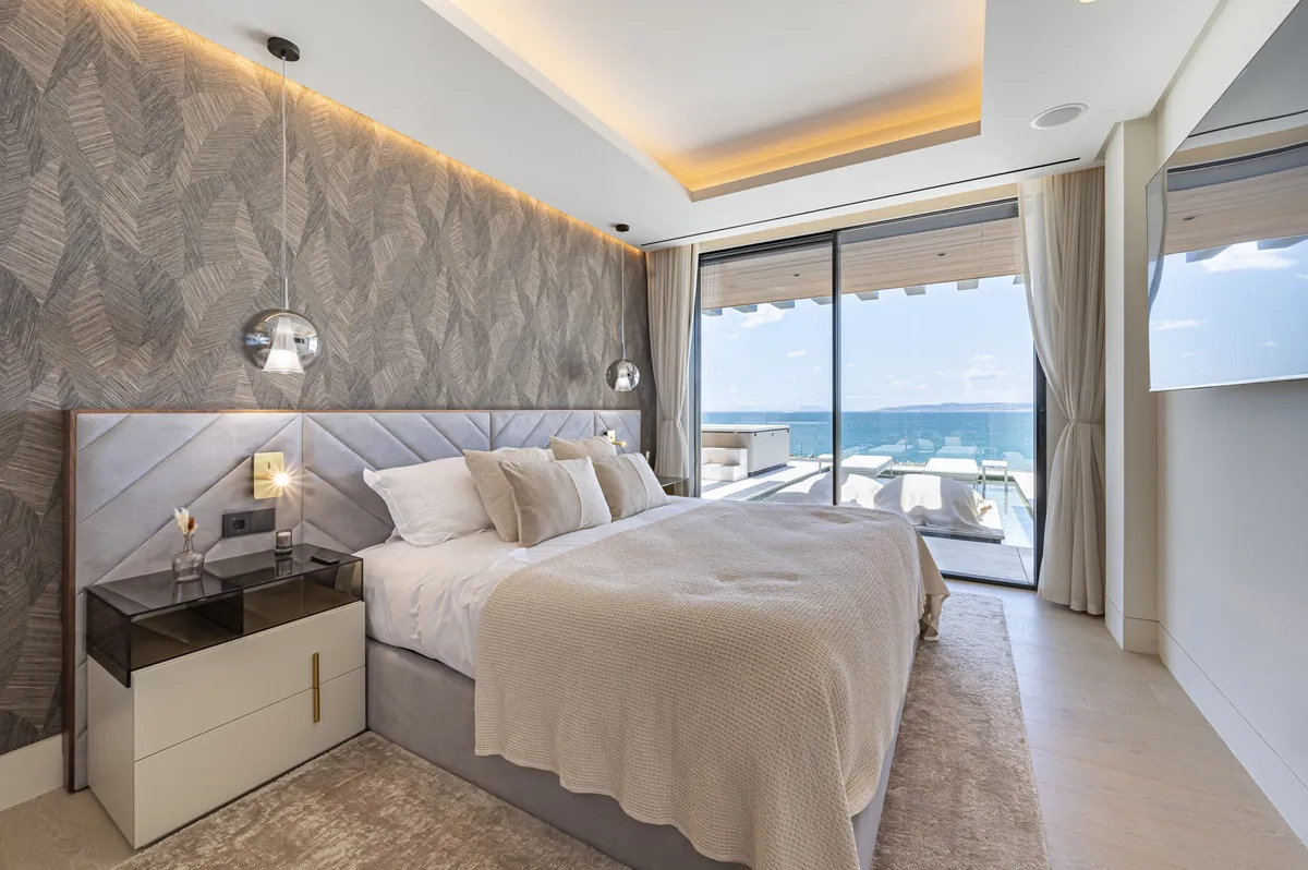 943f47e1-36ab-4465-95b7-569b0f7e3b33