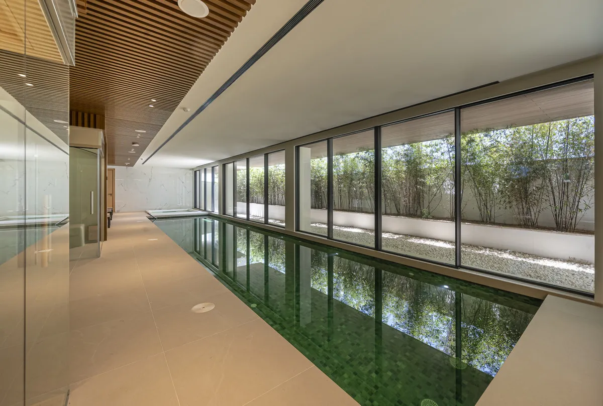 a0c0e010-48c2-42d1-9b08-b09215a538d7