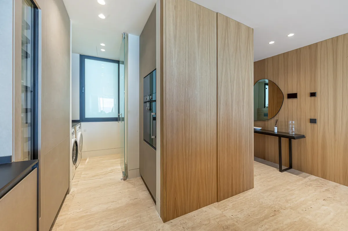 d2f5685e-0985-4eff-b988-83f7711f62d6