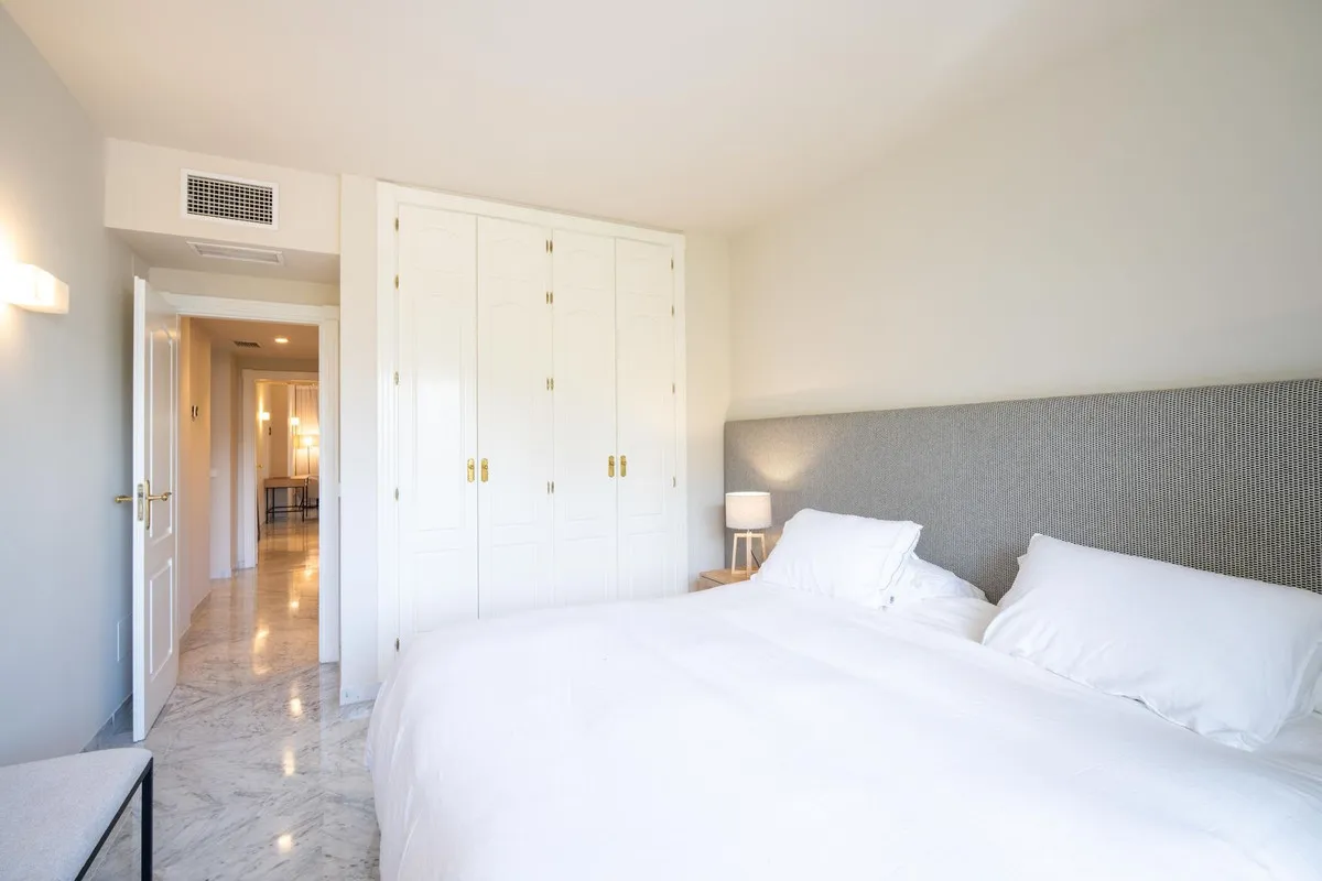 bd369579-1aae-4ff8-9b6e-373e321d7b1b