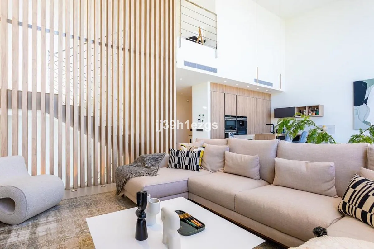 66054ef3-c4e3-47c1-8e69-545621764695