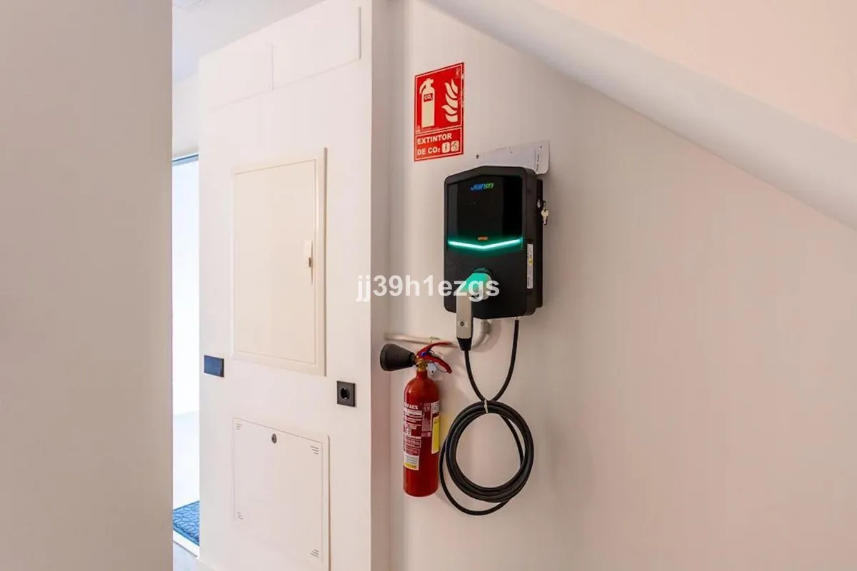 66224688-a50a-4ba9-8a32-34483b96fda6