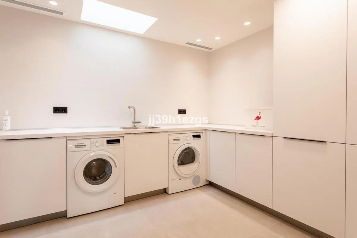 8623da0d-6ffd-4404-9dfb-9ebc5a74e5c2