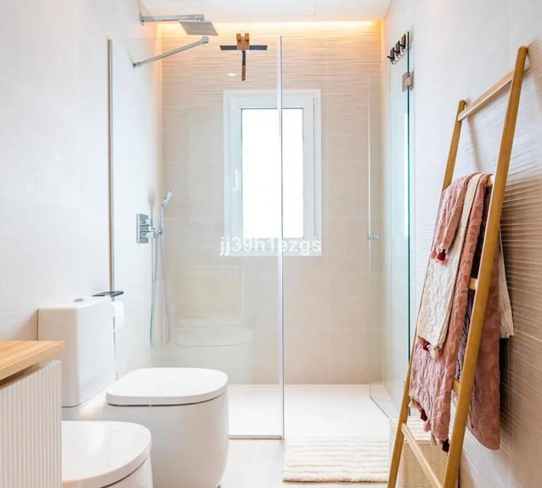 9db1412b-b662-4c51-9085-91f9b8652faf