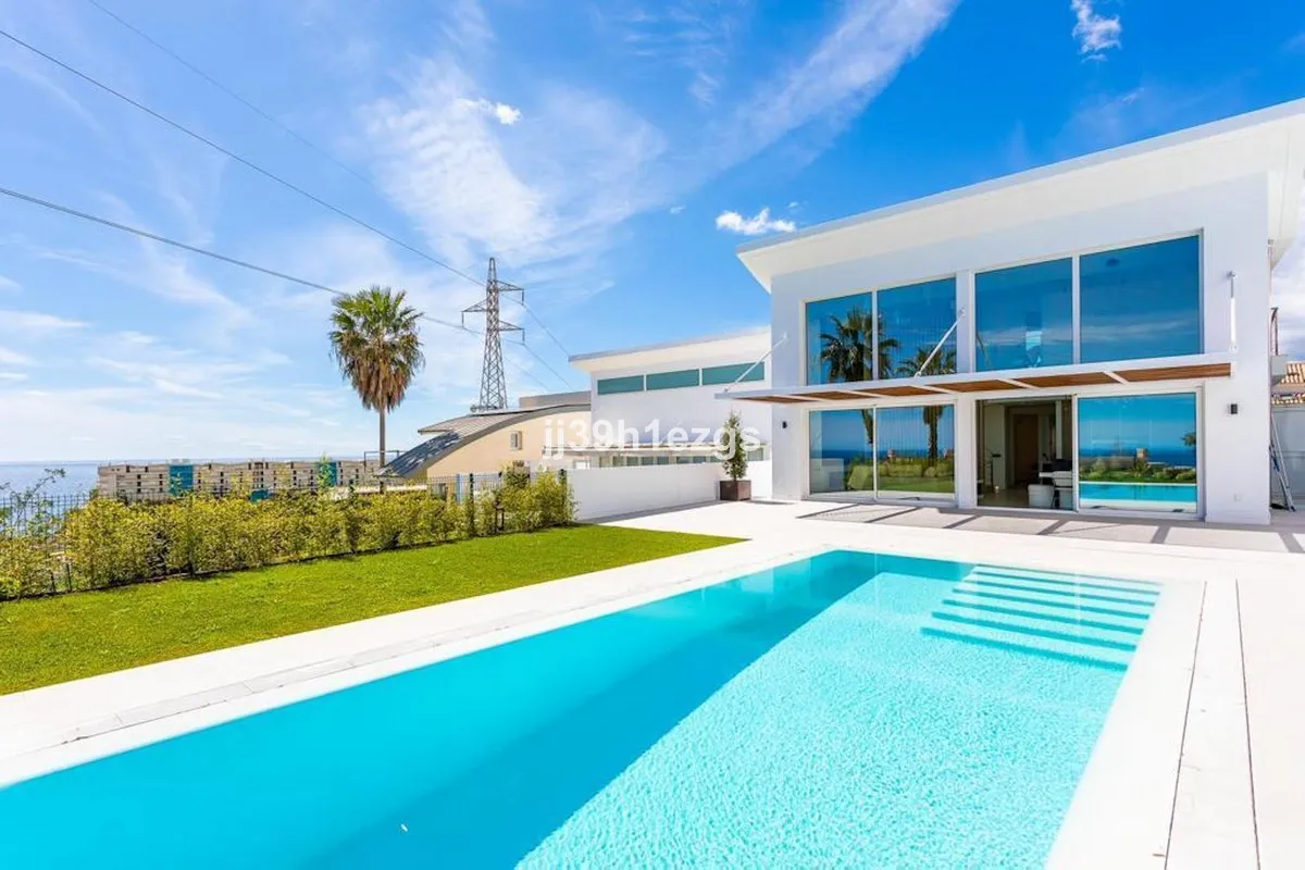 9e8b10b9-474e-4b94-8ec1-aa1ac3a101f1