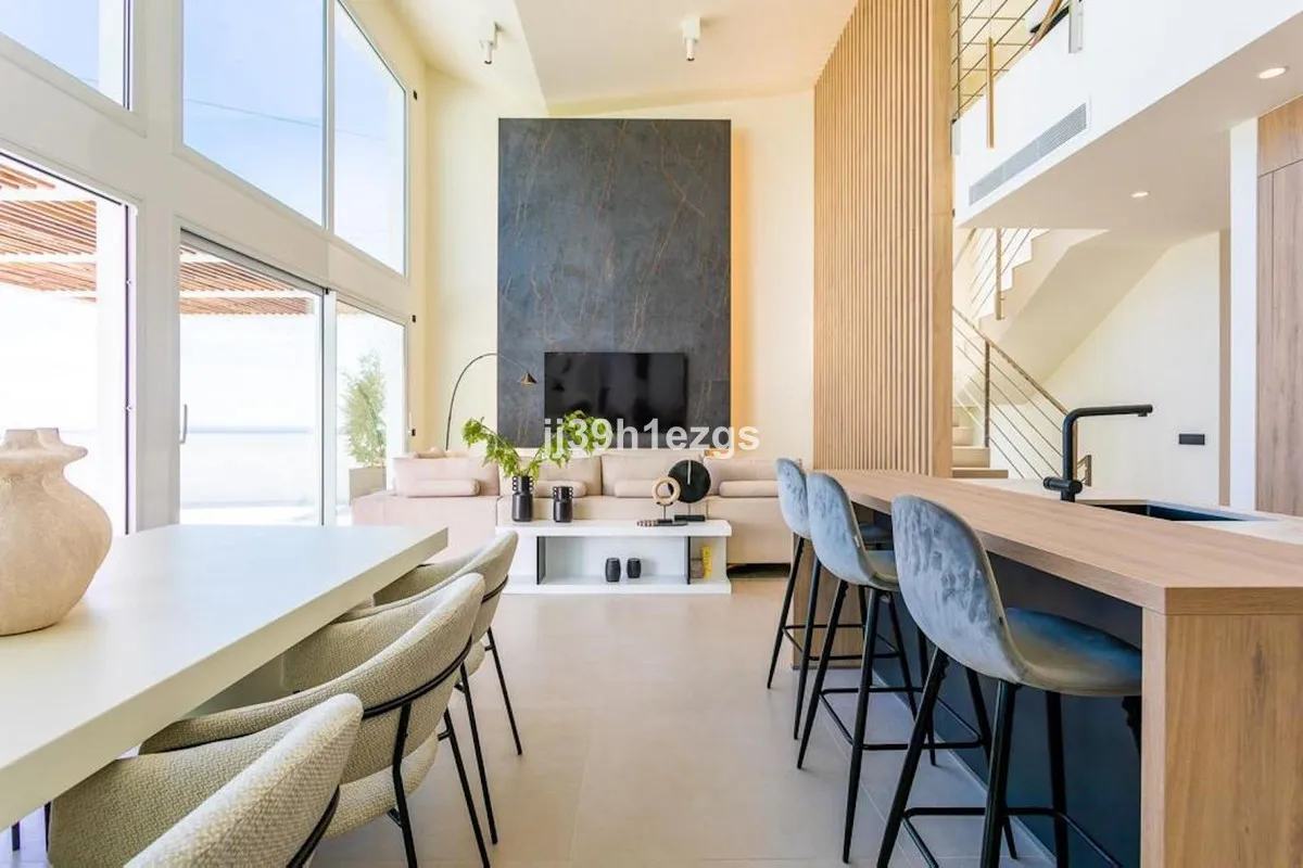 dc0df2ca-b40b-4f83-bb78-7dfff1af1dc0