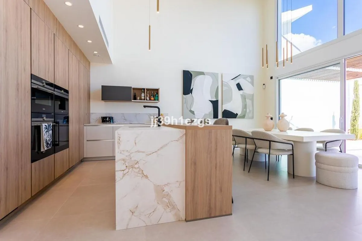 feb3d223-0318-43f6-be61-32fc46e16230