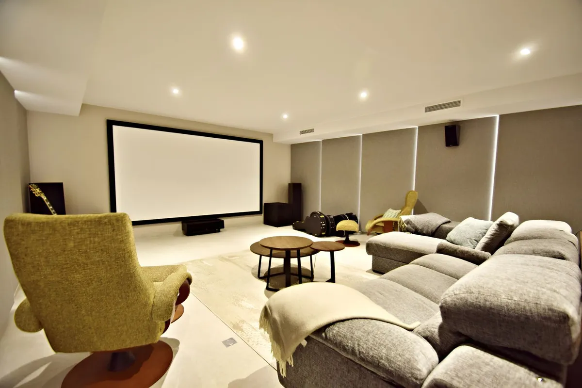 217feb9b-b790-4dd8-b3d6-8f1102022bf1