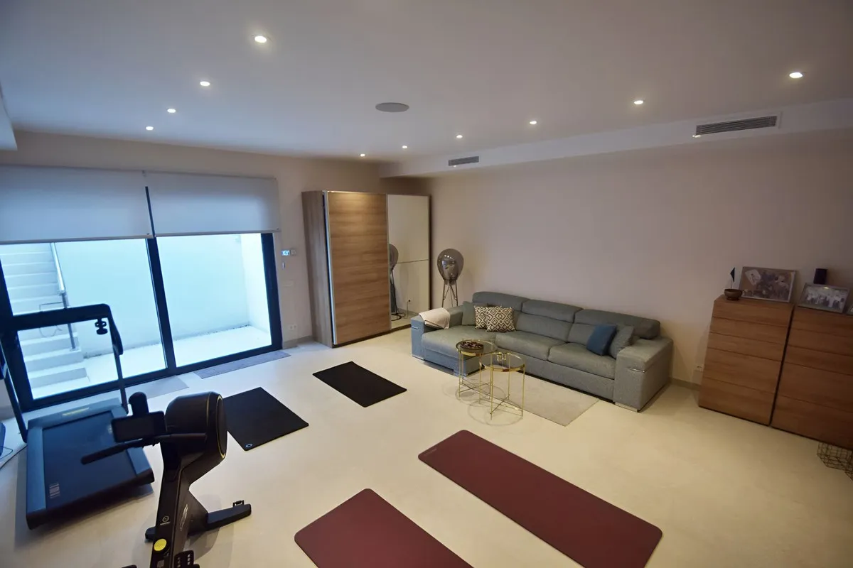 4ebcabc4-f7bf-418d-9357-6ef48209e00f