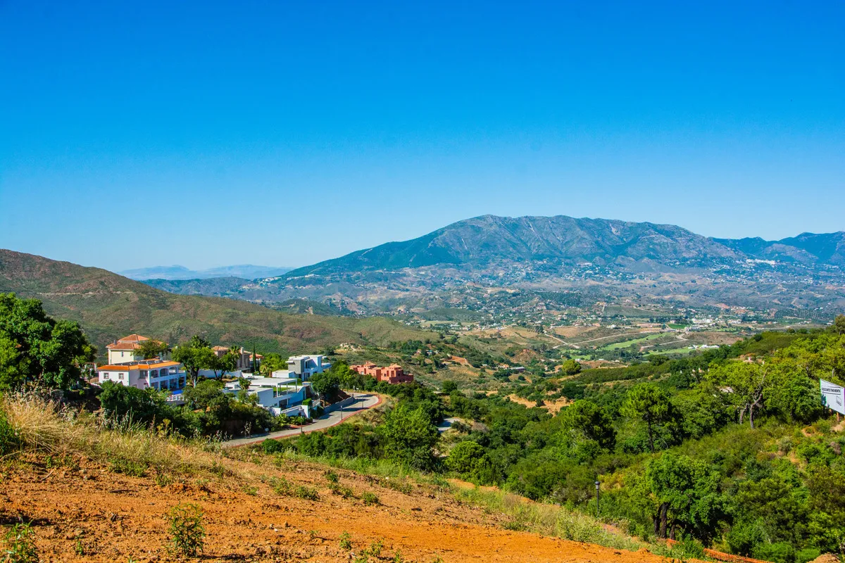 c20a574b-3bee-42e3-b4eb-4cf95175e423