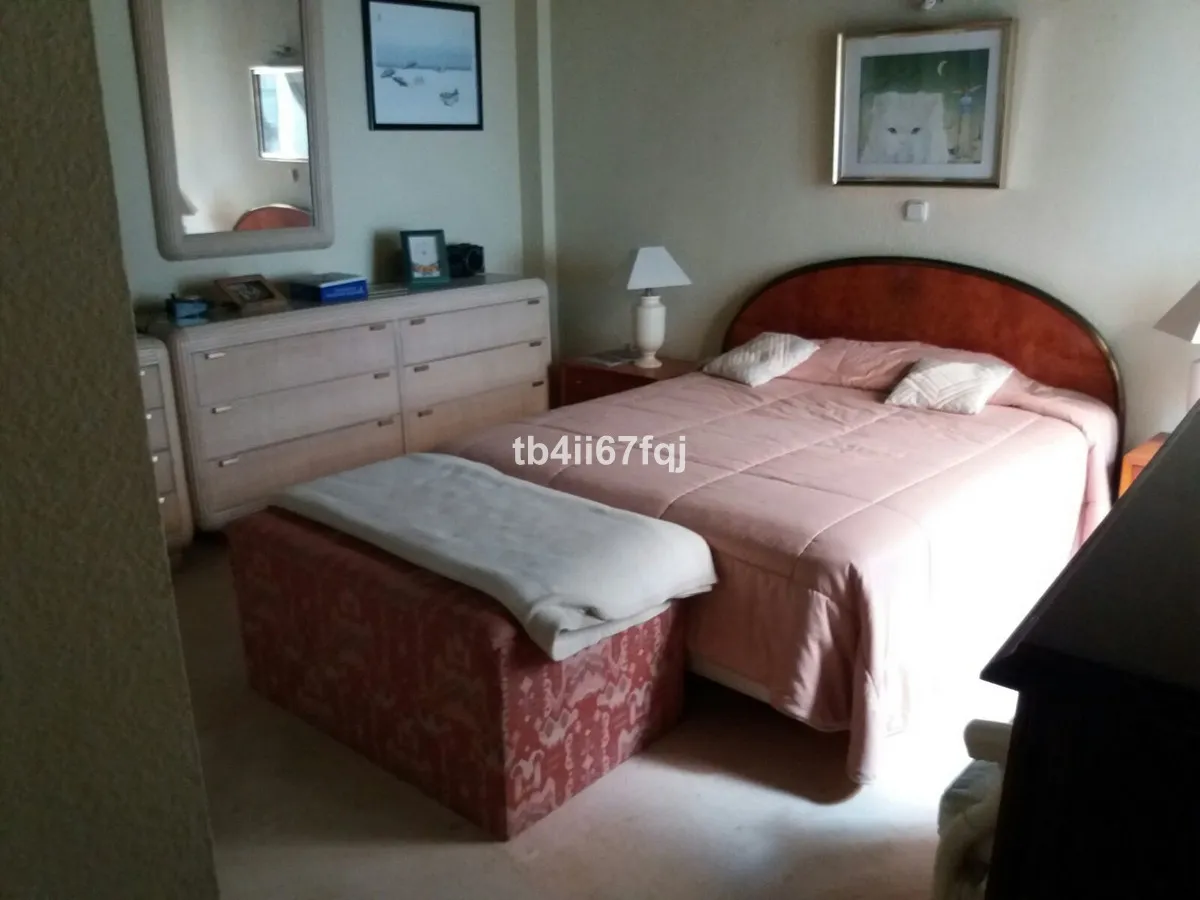 64715754-a186-4da8-844d-34150480e564