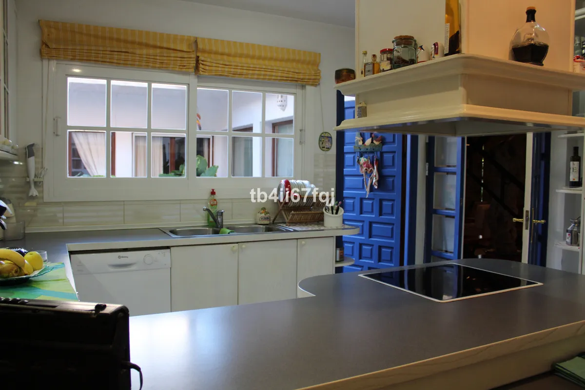 9143cf5e-36d1-4b95-a9b9-3f5f753b945c