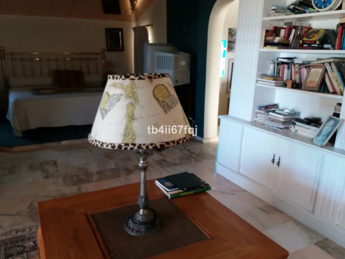 f38a942a-1ee6-4536-ba7e-8a87c680578a